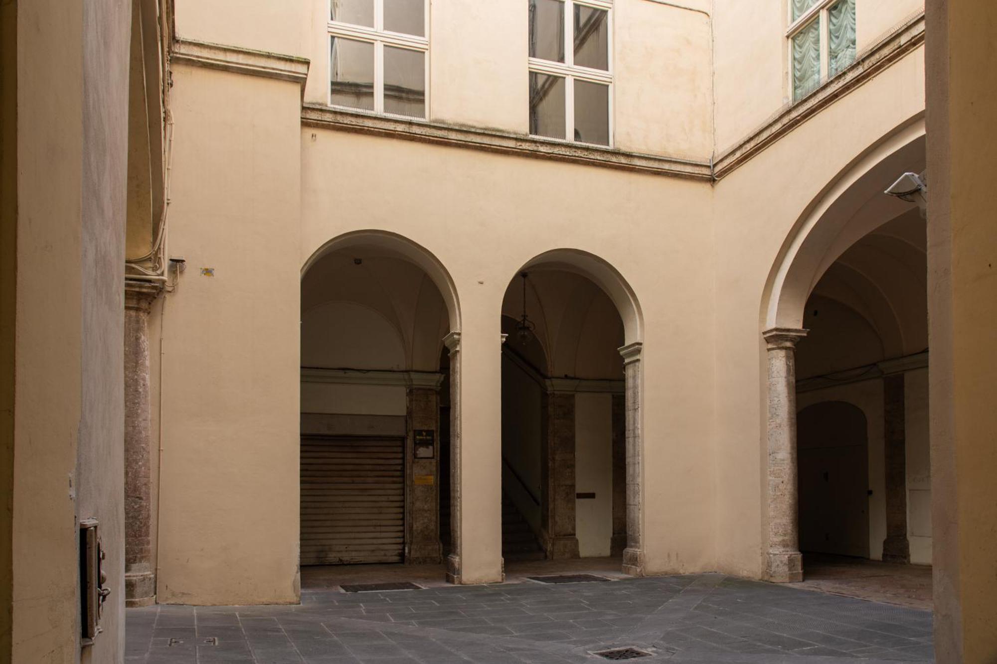 Maggiore Suite - Piazza IV Novembre Перуджа Екстериор снимка